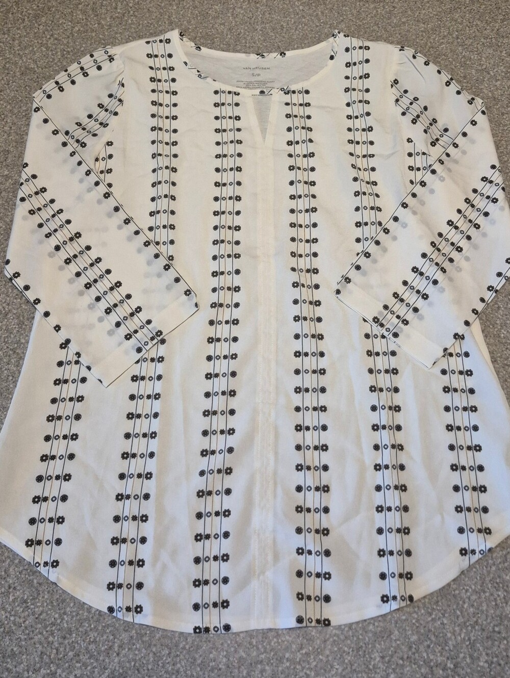 Nwt Womens Van Heusen Blouse Size Small